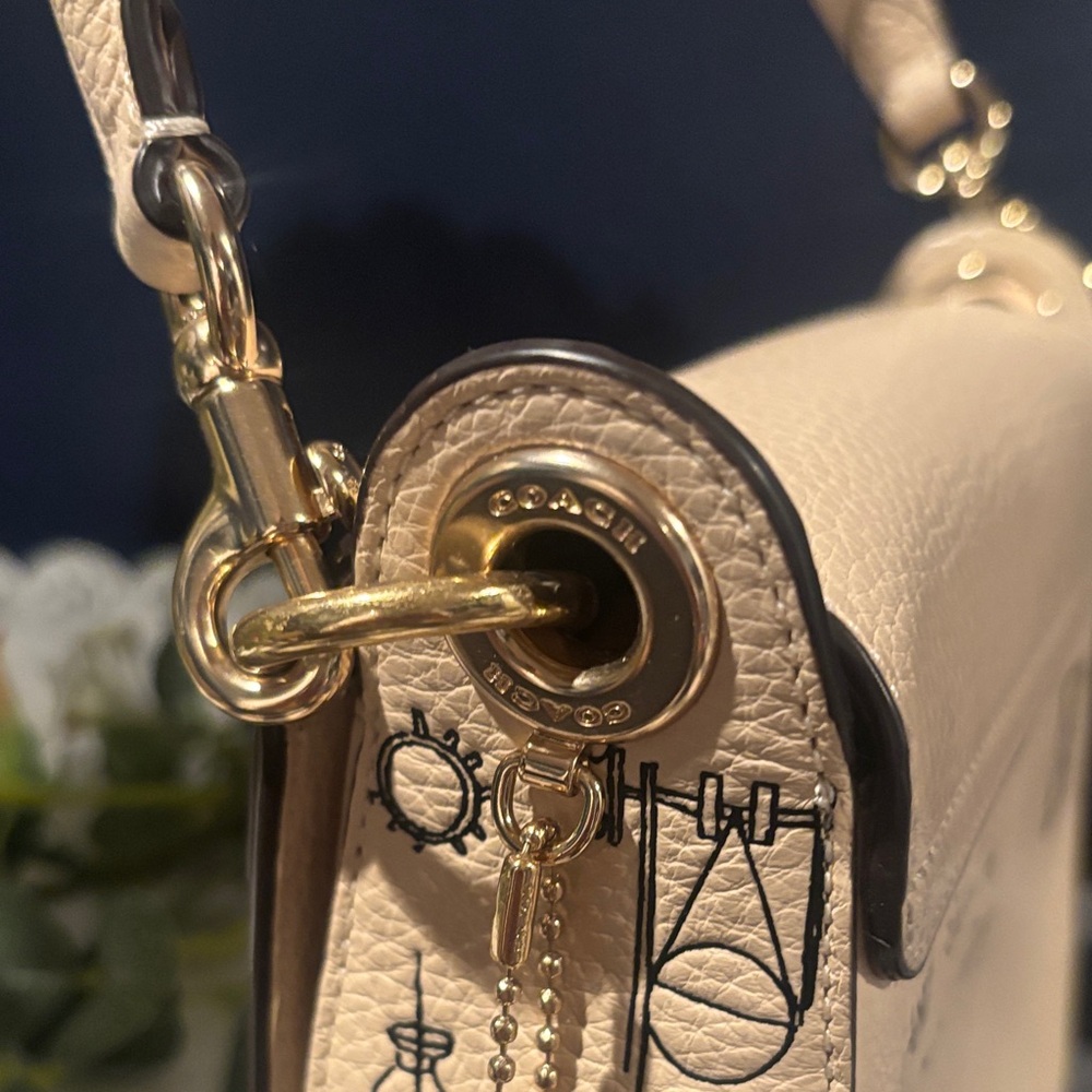 Coach X Jean-Michel Basquiat Kleo Shoulder Bag 17 limited edition - Picture 8 of 11